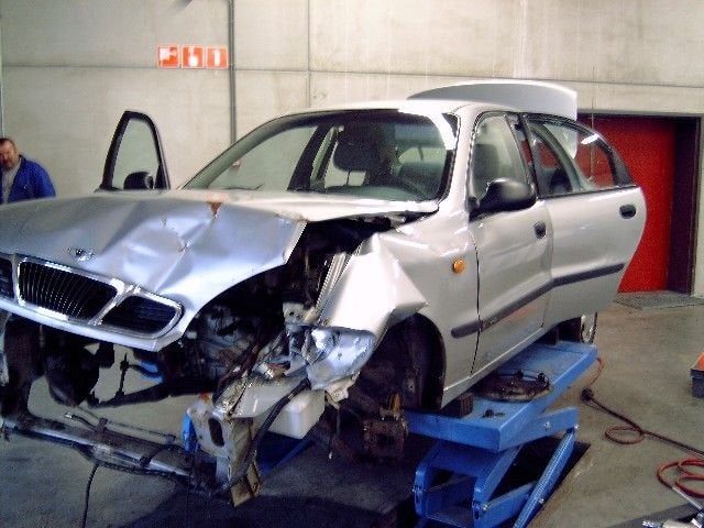 Aandrijfas links voor Daewoo Lanos, Onderdelen@venauto.nl, Van der Ven Autorecycling B.V., Gebruikt, Ettenseweg 76, 4706 PB Roosendaal, The Netherlands
