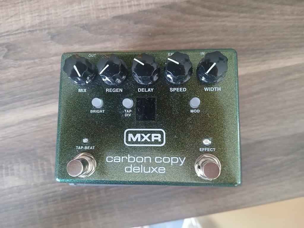 MXR carbon copy deluxe, Musique & Instruments, Effets, Enlèvement ou Envoi, Comme neuf, Delay ou Écho