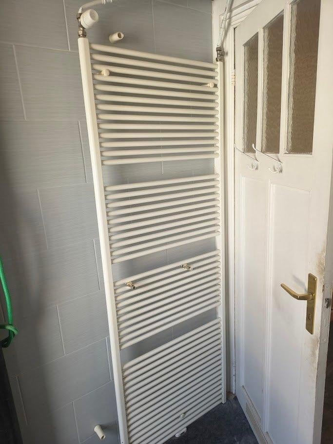 Handdoekradiator Vasco Iris, Ophalen, Gebruikt, Radiator, 60 tot 150 cm