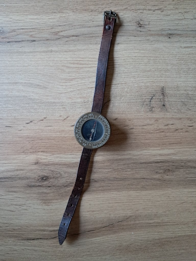 Boussole para us, Enlèvement ou Envoi