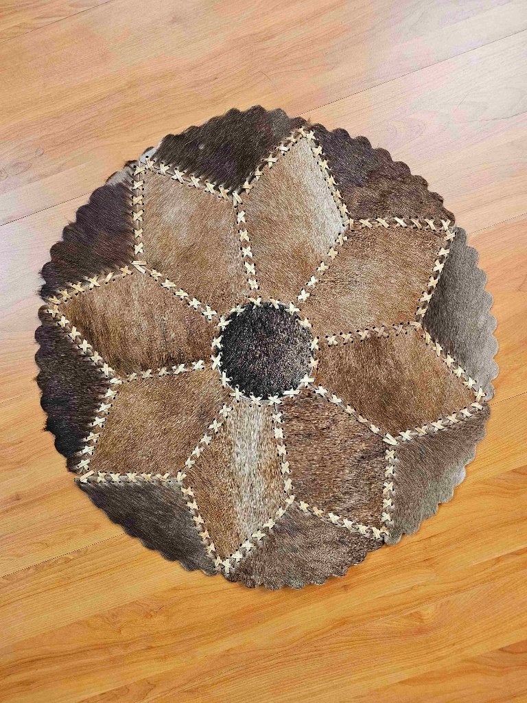 Tapis rond en peau 53/53 cm, Envoi, Utilisé, Autres styles