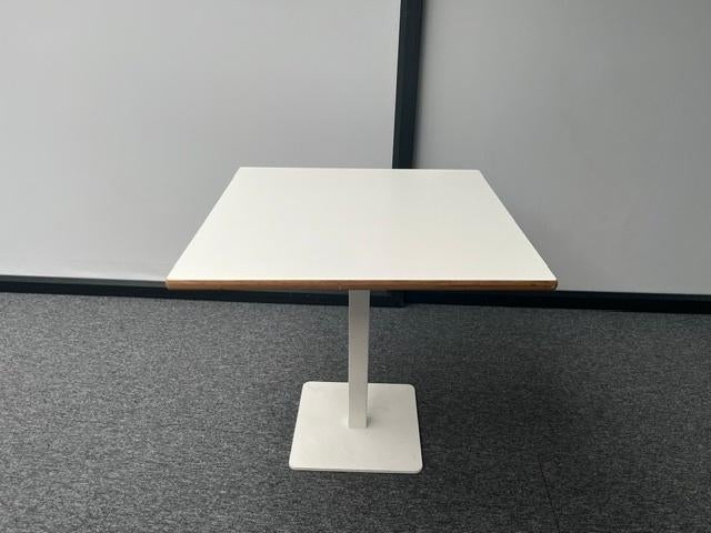 Kantine/werktafel (vierkant), Ophalen