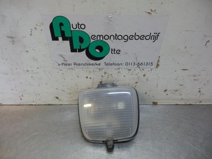 Eclairage intérieur avant d'un Daihatsu Young RV, Daihatsu, -, Utilisé, -
