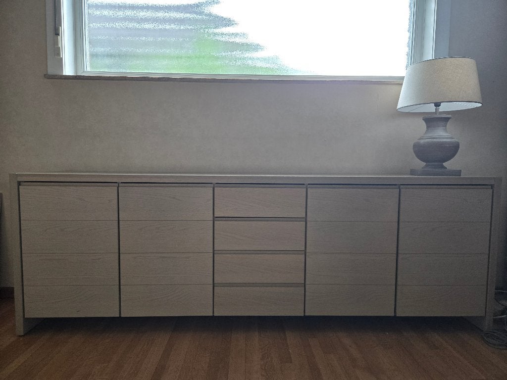 Buffet chêne IMPECCABLE 4 portes 4 tiroirs L200xP53xH82, 200 cm ou plus, Moins de 100 cm, Comme neuf, Enlèvement