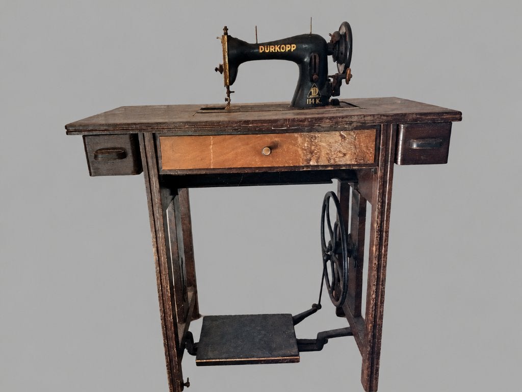 Antieken Dürkopp naaimachine, Ophalen