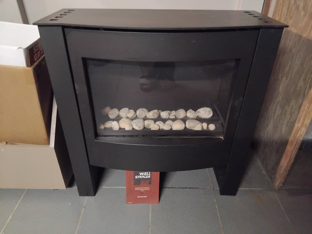 well straler A8HR+   8.1kW (kachel), Ophalen, Zo goed als nieuw, Vrijstaande haard, Gashaard