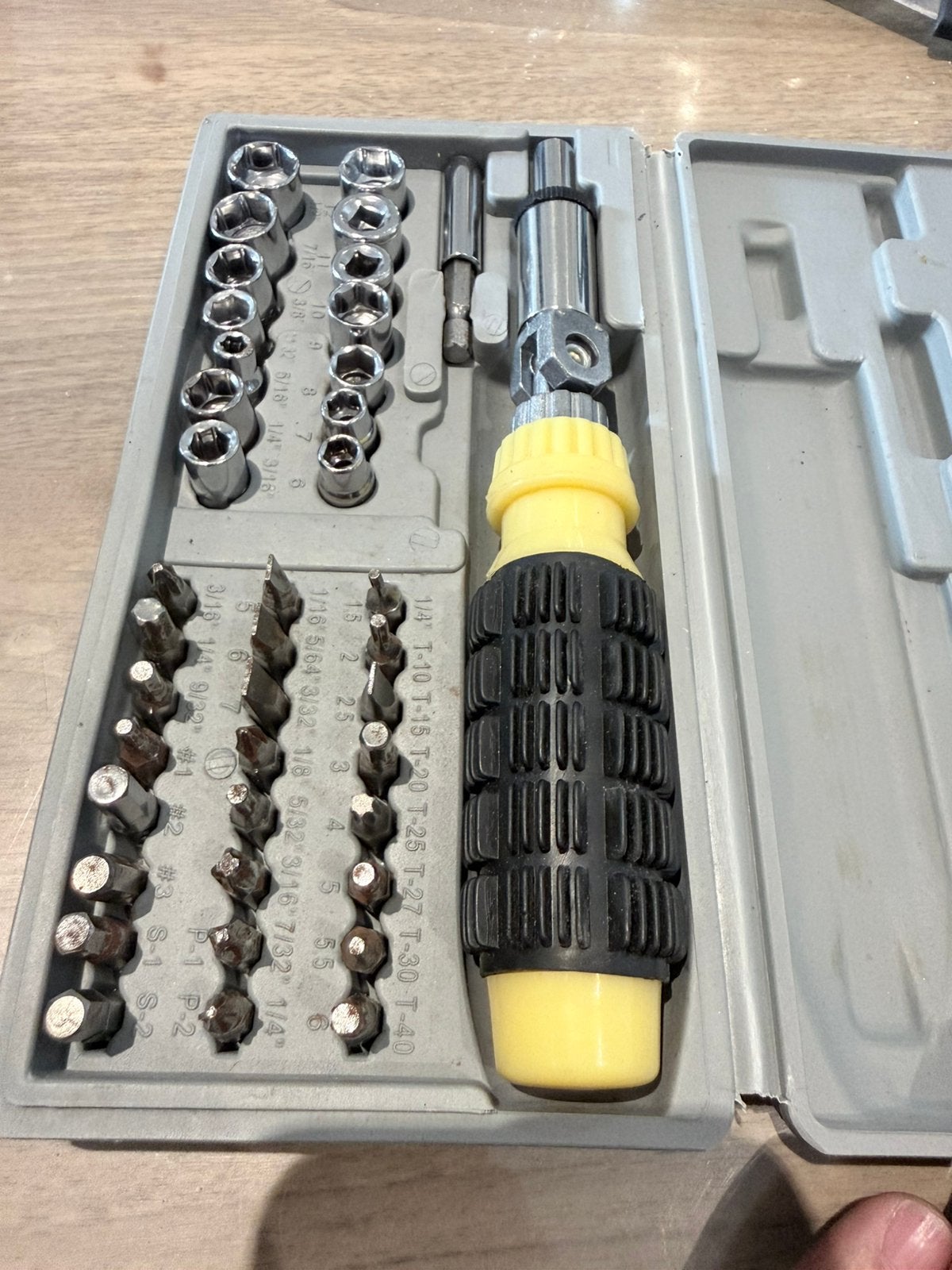 - Dopsleutel - Inbus set - 41-delig - Gereedschap, Ophalen, Zo goed als nieuw