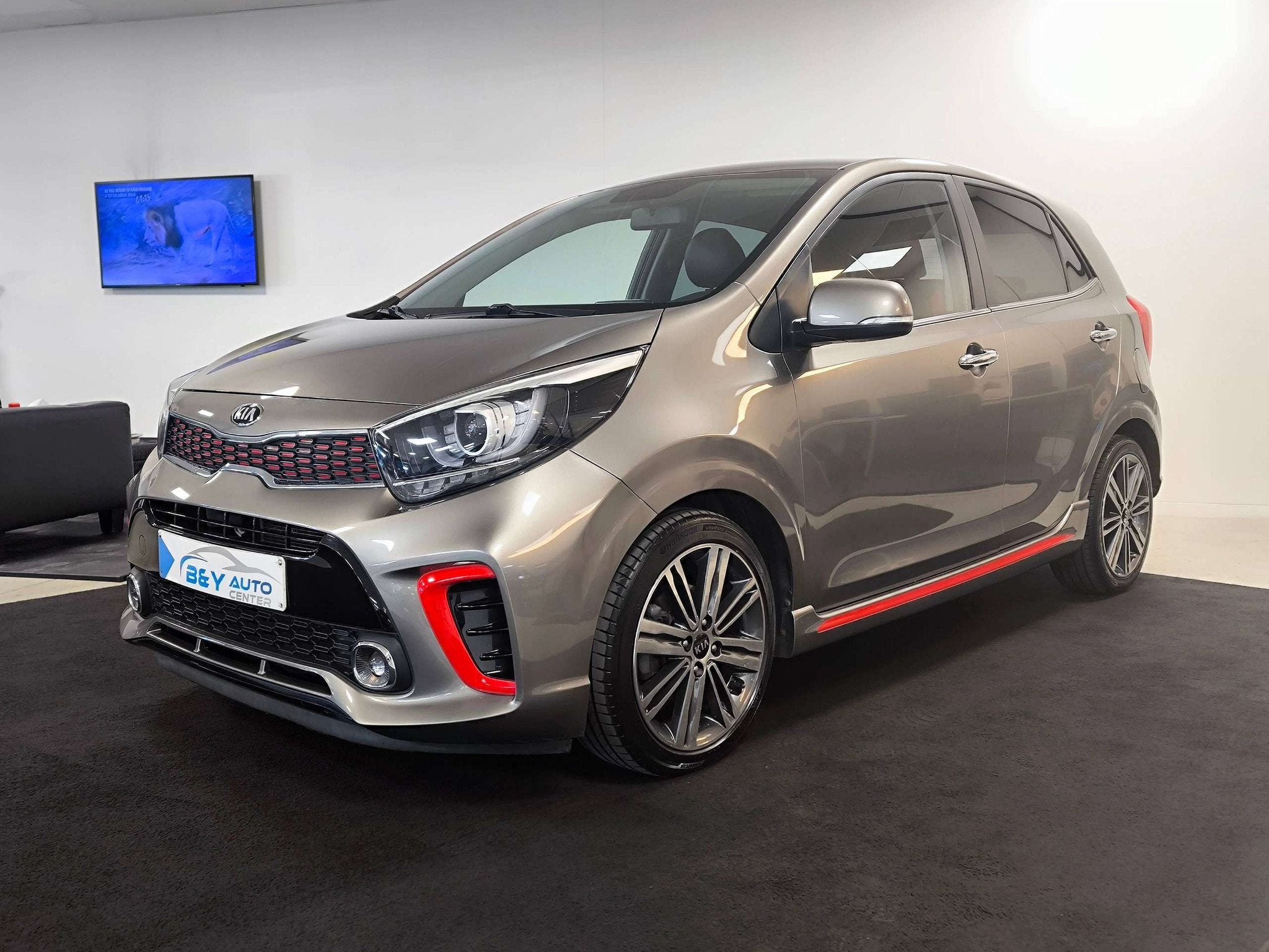 Kia Picanto Picanto 1.2i GT Line Automaat / Carplay / Leder, Autos, Cuir, Euro 6, Entreprise, Autres carburants