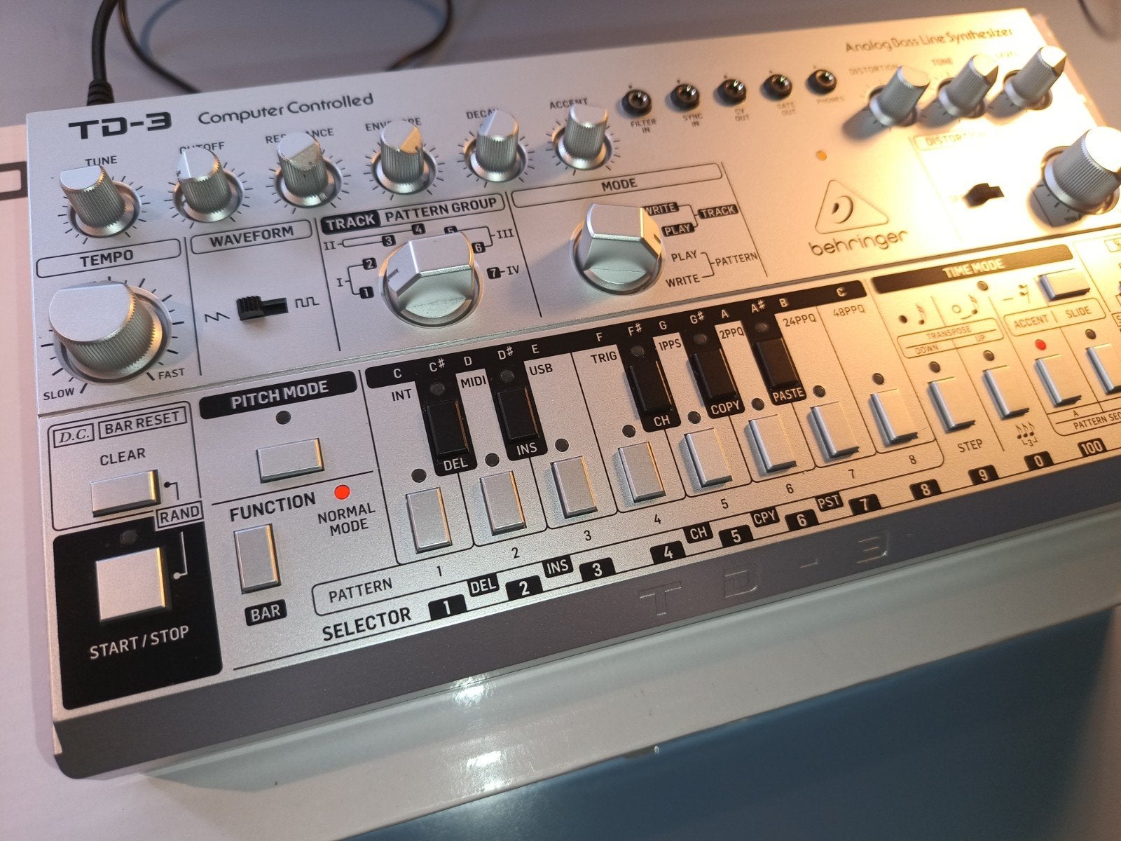 Behringer TD-3 Silver, Muziek en Instrumenten, Ophalen of Verzenden