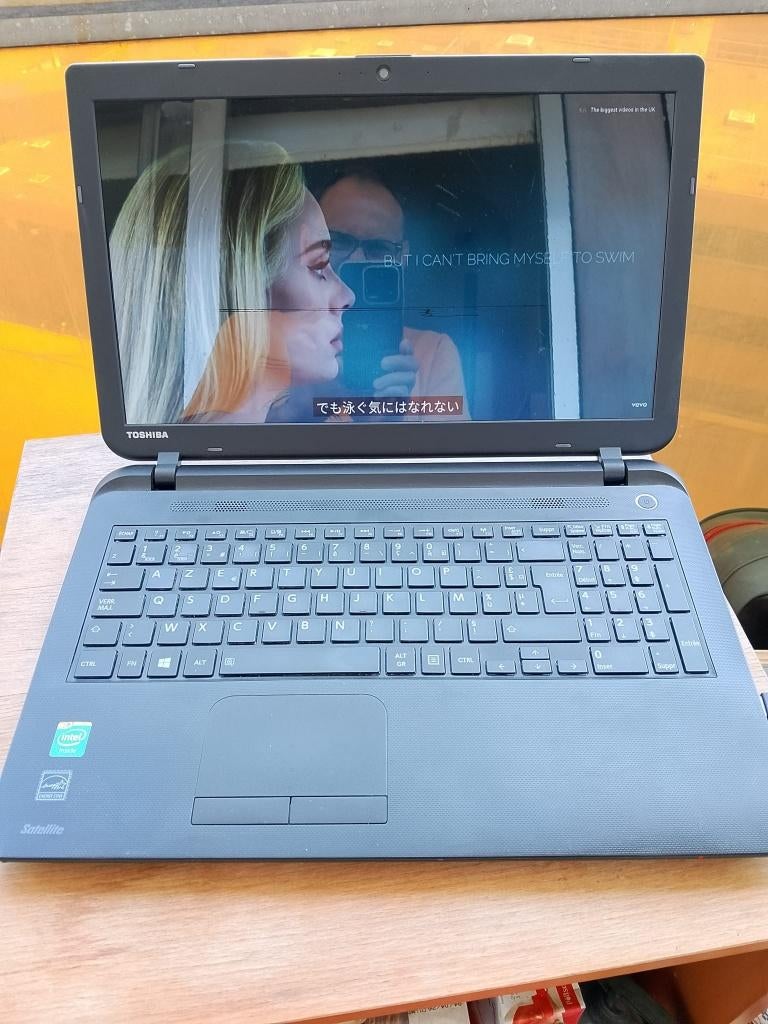 LAPTOP TOSHIBA SATELLITE, Informatique & Logiciels, Ordinateurs portables Windows, Utilisé, 15 pouces, HDD, 4 GB, Azerty, Enlèvement