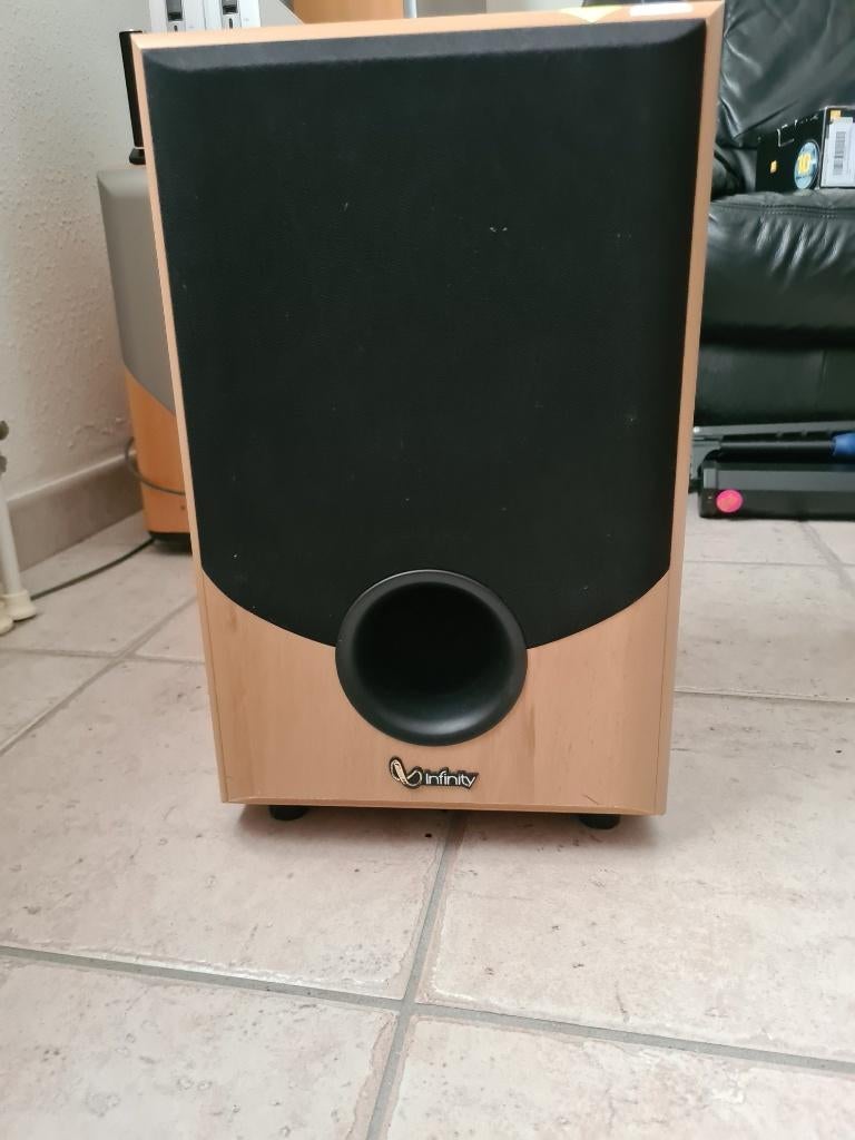 infinity alpha junior actieve subwoofer, Audio, Tv en Foto, Overige merken, Subwoofer, Ophalen of Verzenden, Zo goed als nieuw