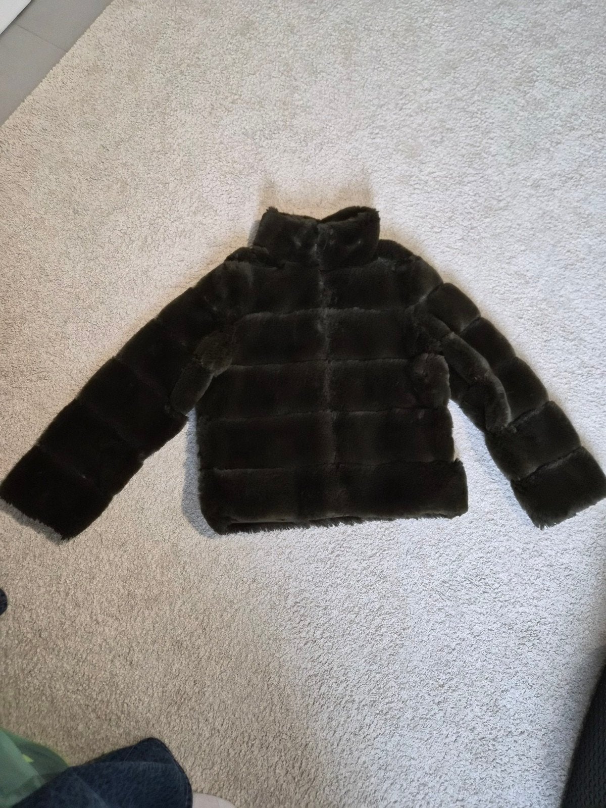 manteau fausse fourrure, Enlèvement ou Envoi, Taille 36 (S), Vert, Porté