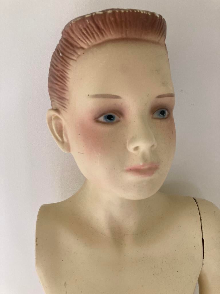 Vintage etalagepop, Ophalen
