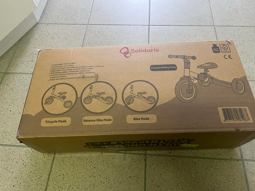 4 in 1 kinderfiets ( nieuw niet geopend), Fietsen en Brommers, Fietsen | Kinderfietsjes, Ophalen, Nieuw