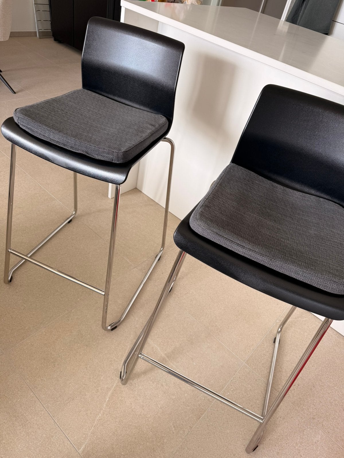 IKEA Barkruk “GLENN”, Huis en Inrichting, Barkrukken, Gebruikt, 60 tot 90 cm, 2 krukken, Ophalen