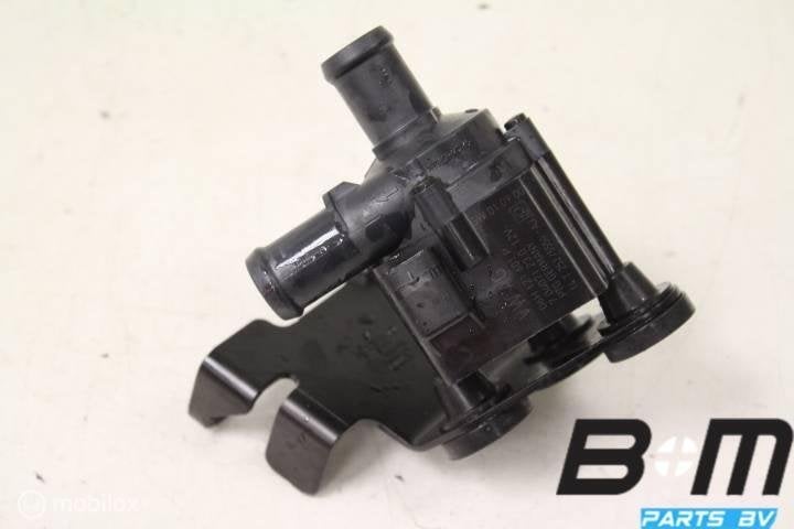 Extra waterpomp Audi A6 Avant 06H121601P, Utilisé