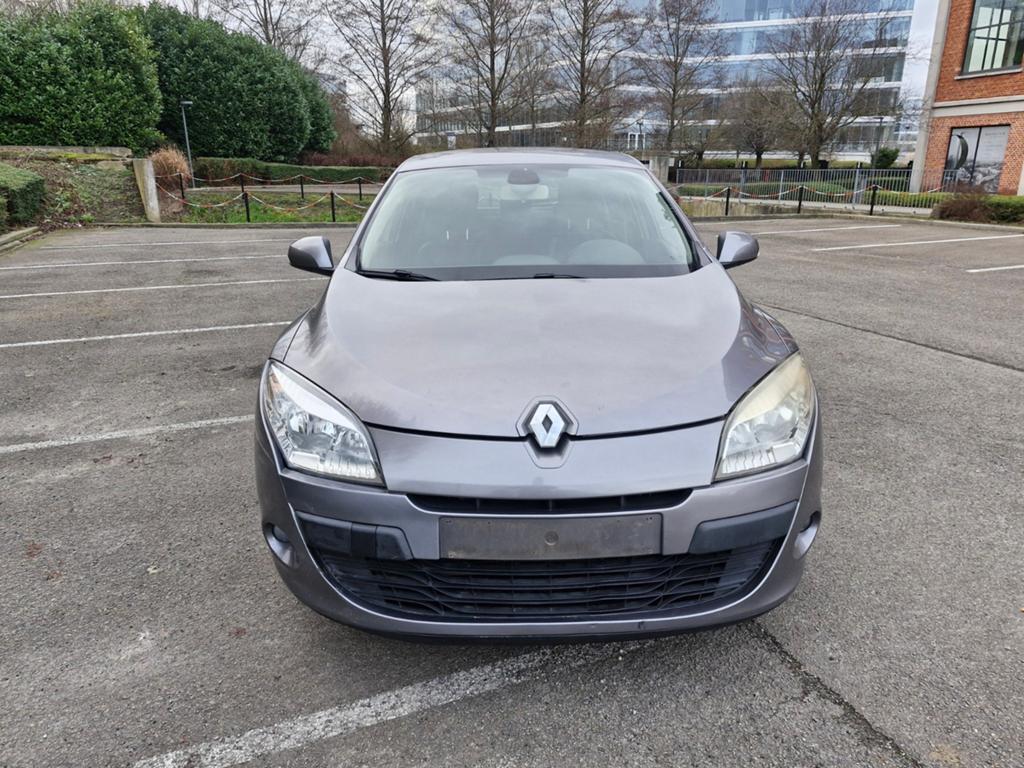 RENAULT MEGANE 1.6 ESSENCE 2010 AVEC 170MKM AIRCO/CUIR, Cuir, Noir, 5 portes, Particulier