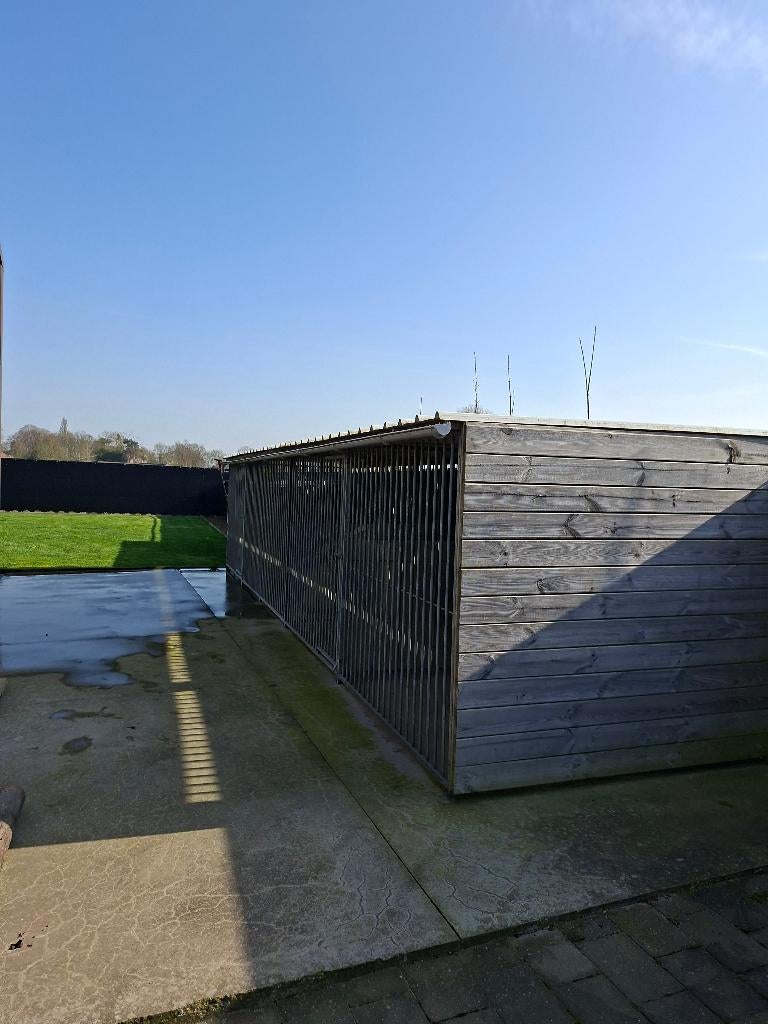 Niche pour chien galvanisée 3 compartiments +toit métallique, Enlèvement, Utilisé, Chenil chien