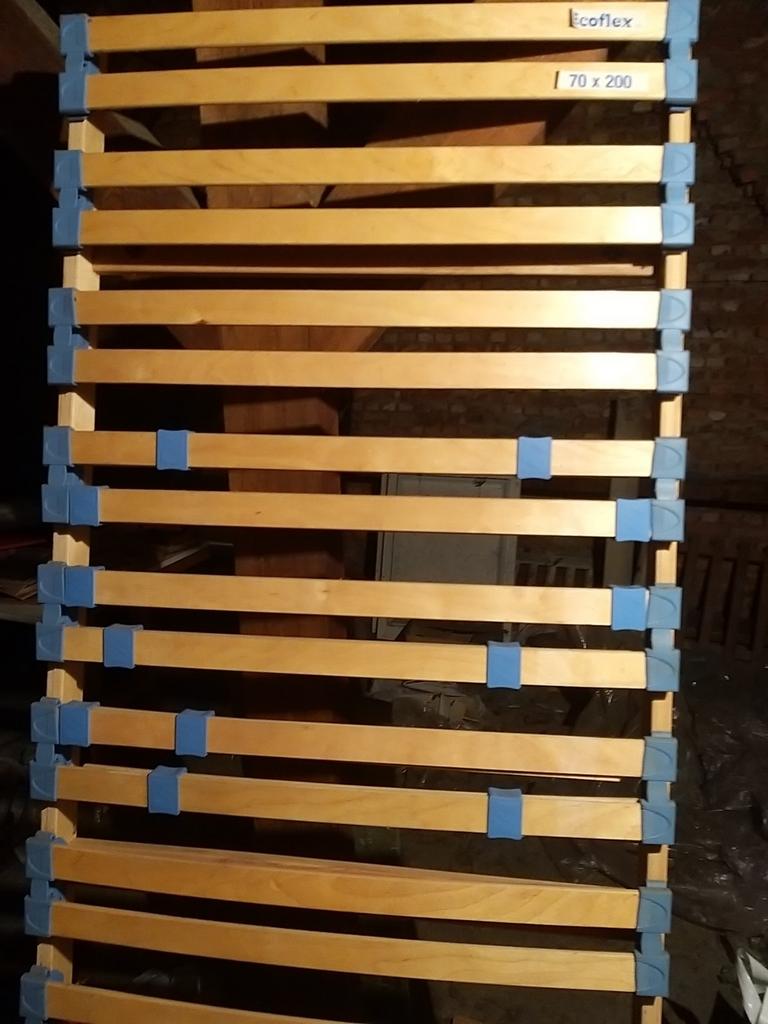 2 lattenbodems 70cm / 200cm, Ophalen
