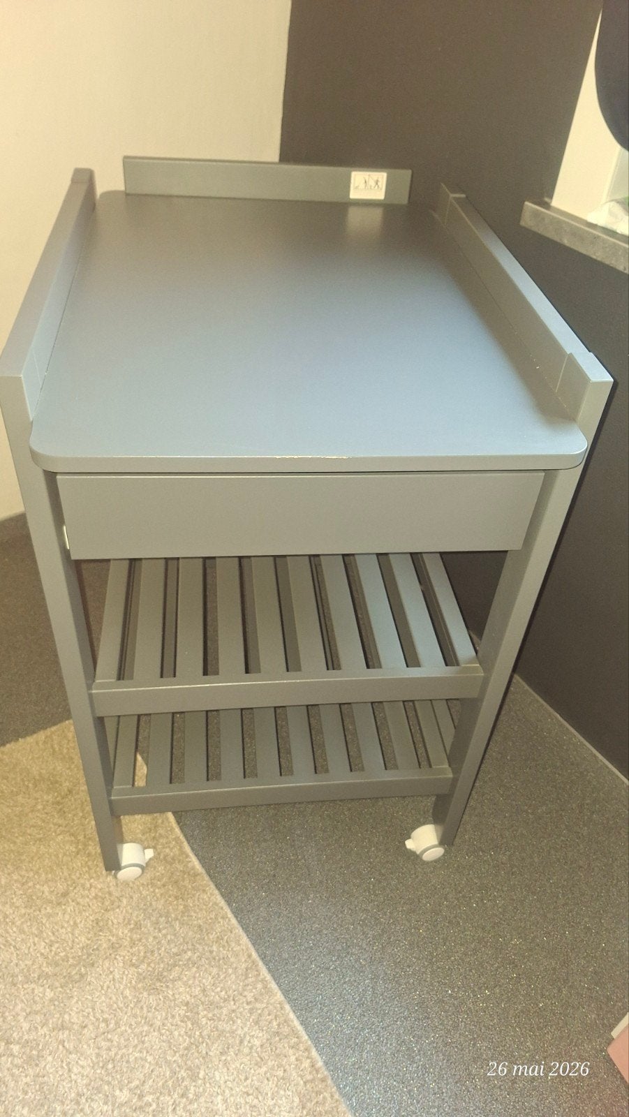 Table a langer sur roulettes