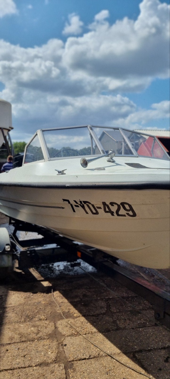 Bateau à moteur Almar 16e avec Mercury 115 ELPTO et remorque, Enlèvement