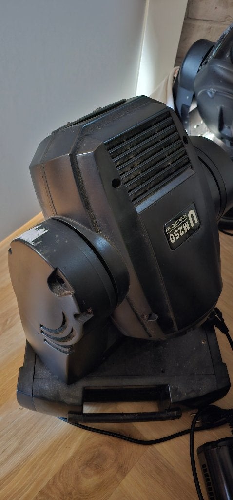 U250 Moving Head –Professionele Disco Verlichting, Muziek en Instrumenten, Ophalen, Gebruikt, Licht, Kleur