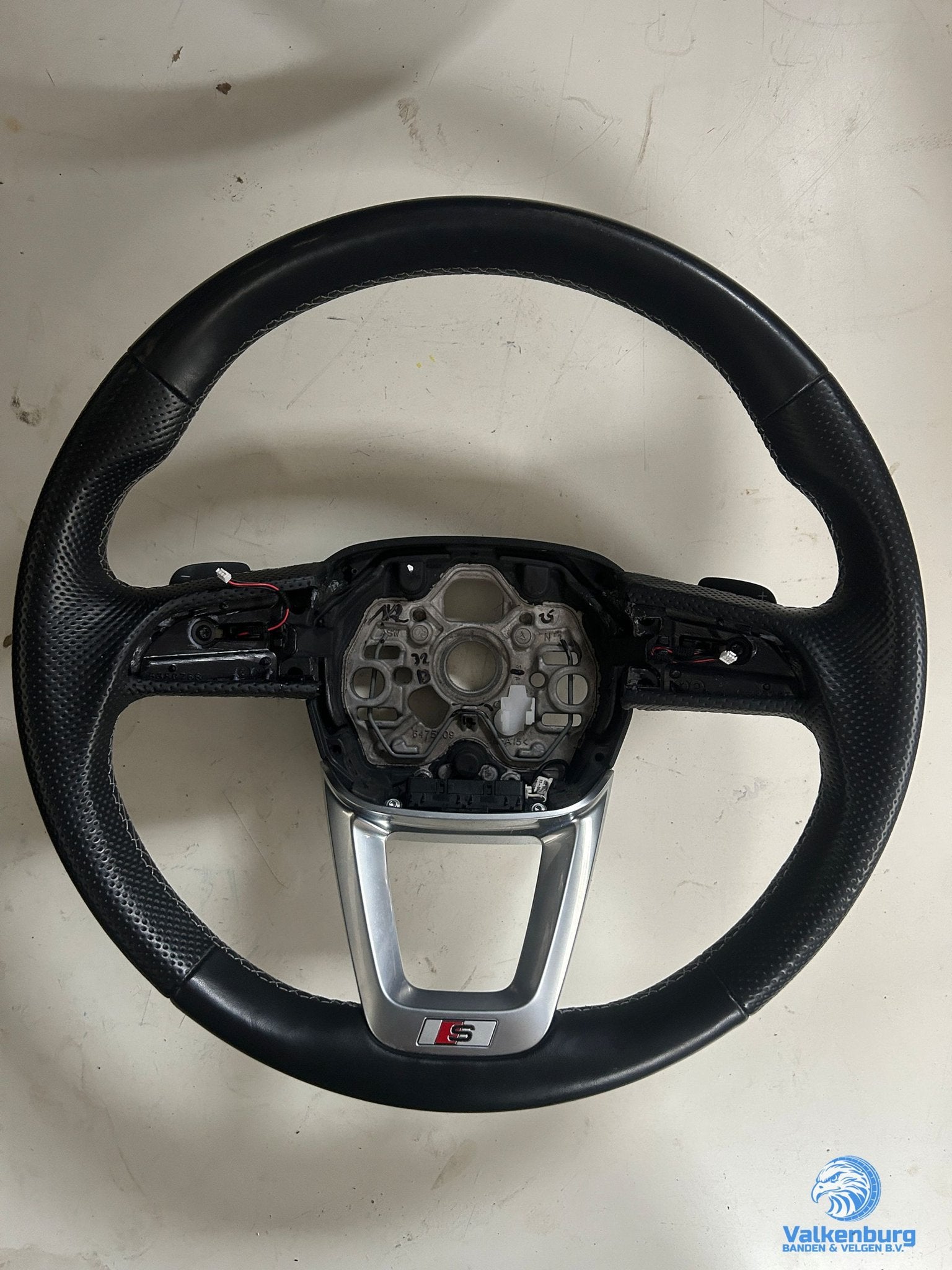Originele Audi Q3 83A S line leder geperforeerd stuurwiel st, -, Utilisé, -, -