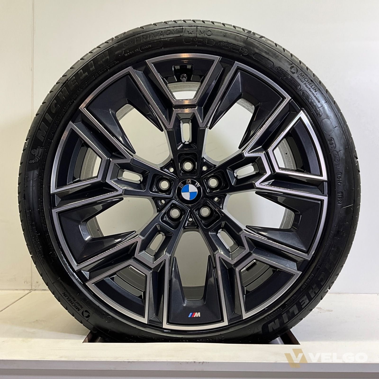 BMW 5 SERIE G60 G61 VELGEN + ZOMERBANDEN 20 INCH ORIG. 939M, -, -, Banden en Velgen, Ophalen of Verzenden