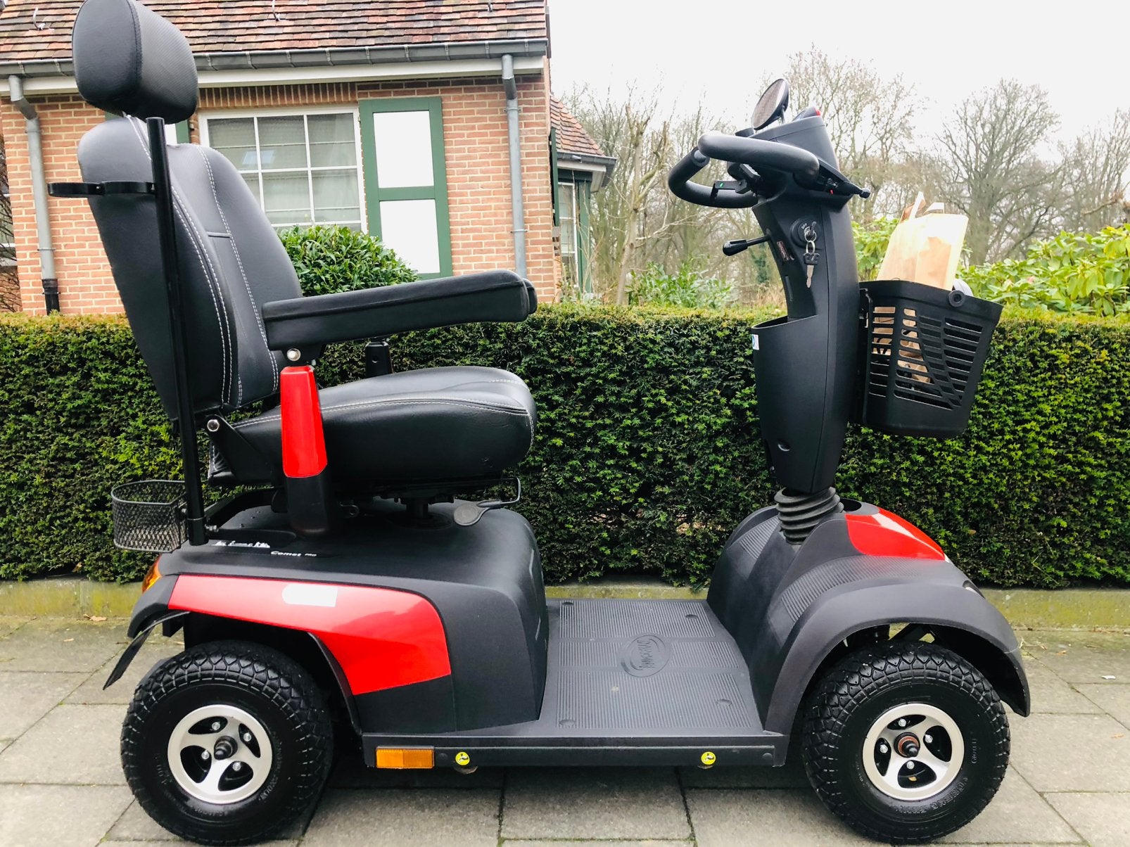 électrique Invacare comet Scooter PMR Scootmobiel, Divers, Chaises roulantes, Comme neuf, Fauteuil roulant électrique, Pliant