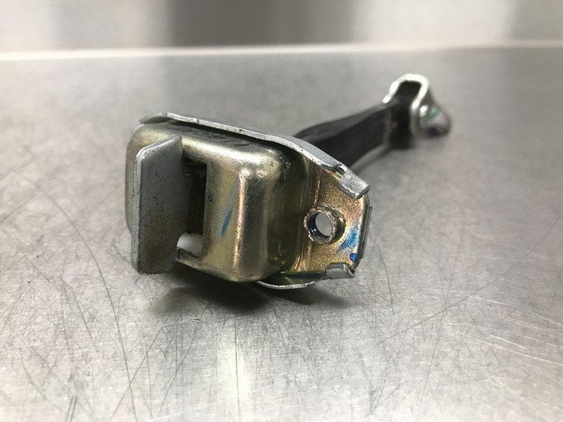 MECANISME DE VEROUILLAGE PORTE ARRIÈRE GAUCHE Mitsubishi, Utilisé, Arrière, Mitsubishi