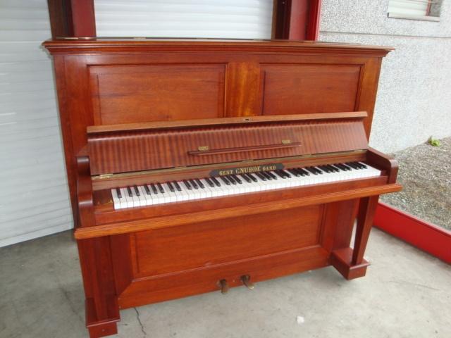Piano, Ophalen, Zo goed als nieuw, Bruin, Piano