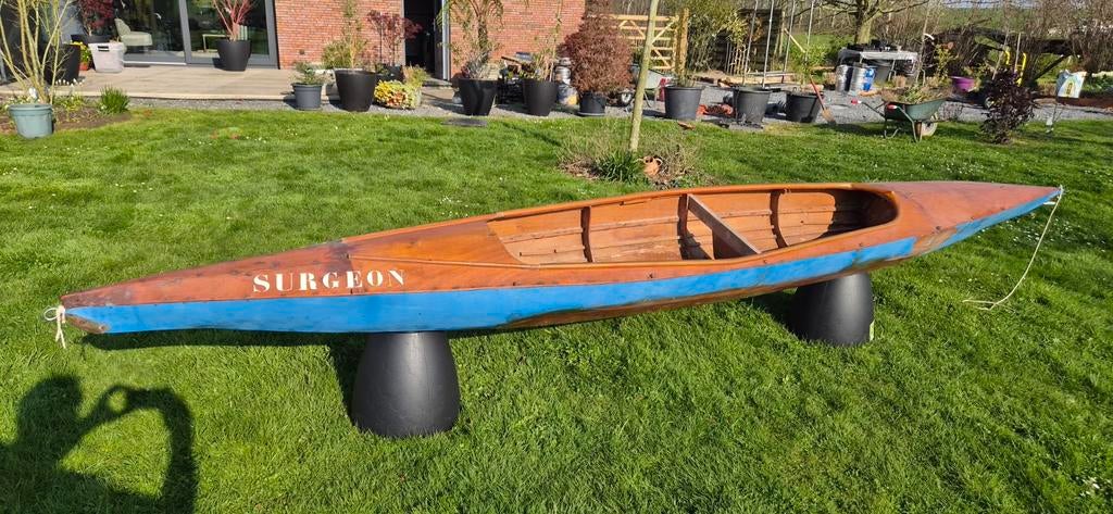 Canoë kayak en bois