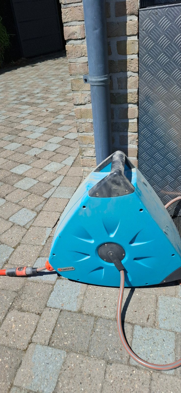 GARDENA Automatische Wandslangenbox - 20 Meter Slang, Ophalen, Tuinslang