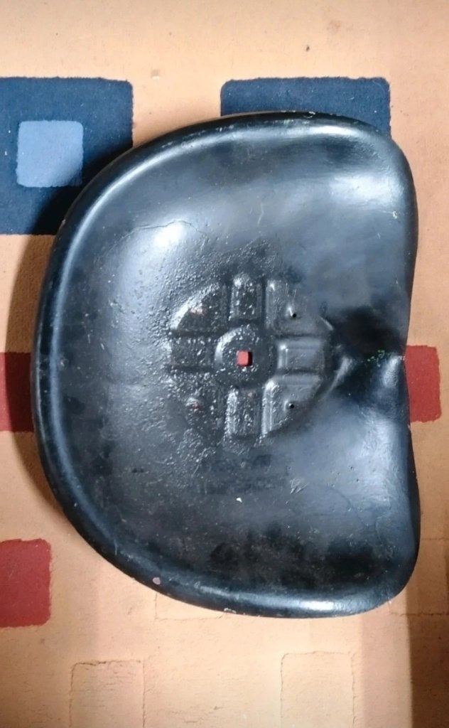 Siège cuvette tracteur ancien, Envoi, Utilisé