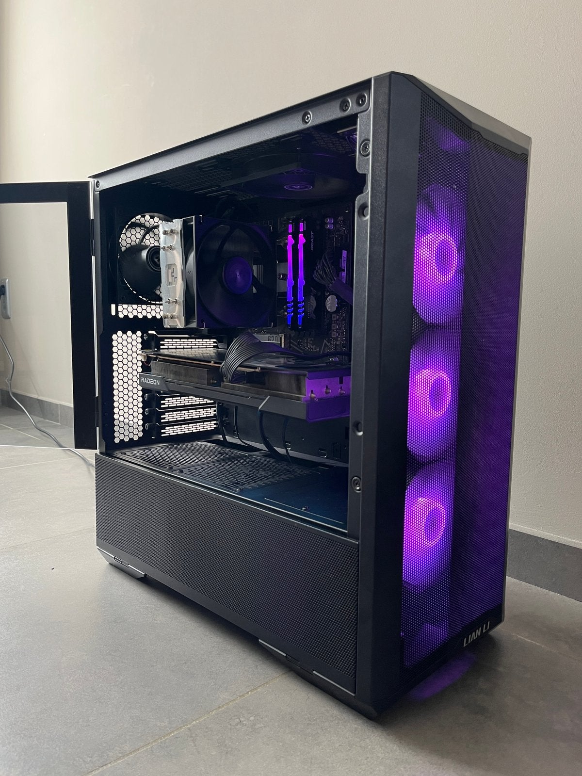 Krachtige Gaming PC – Ryzen 5 / RX 6700 XT / 16GB / 1TB SSD, Informatique & Logiciels, Ordinateurs de bureau, Comme neuf, 3 à 4 Ghz