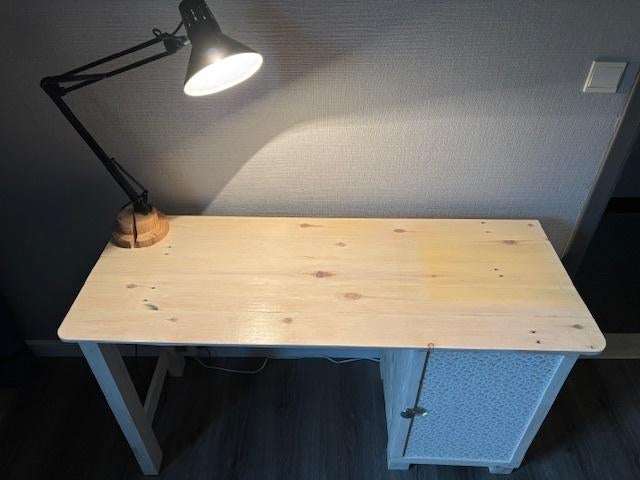 Bureau met vintage lamp, Huis en Inrichting, Vintage, Ophalen, Gebruikt