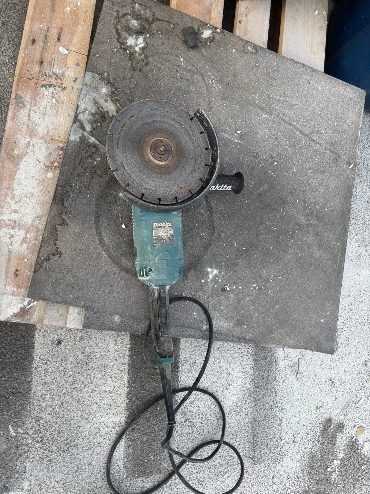 Makita slijpschijf, Ophalen, Gebruikt
