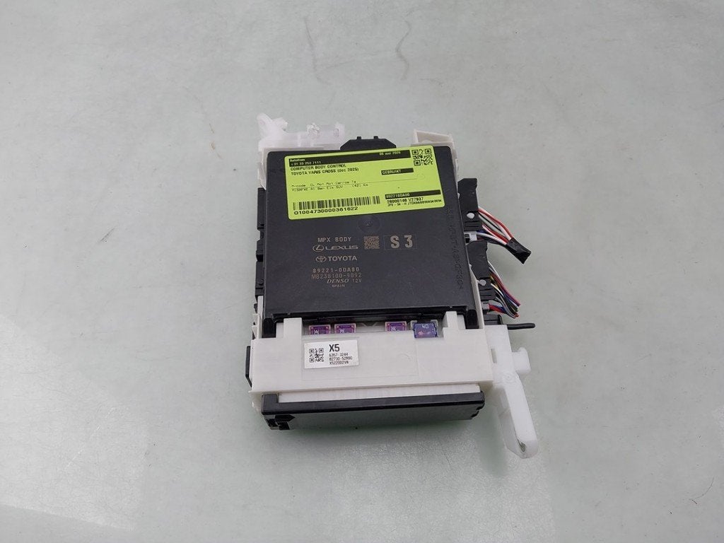 ORDINATEUR UNITE COMMANDE ELECTRONIQUE (|8273052R90|892205C6, Kundenbetreuung@toyota.de, Toyota, Utilisé, Toyota-Allee 2
50858  Köln, DE