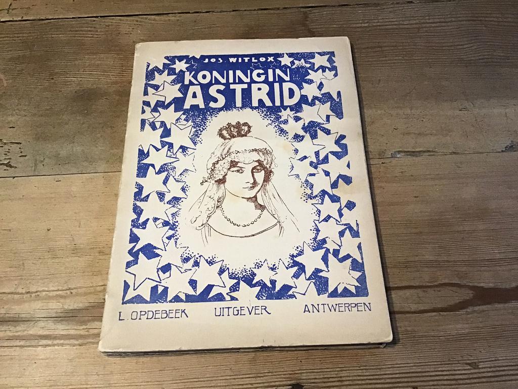 Koningin Astrid L. Opdebeek, Ophalen of Verzenden, Zo goed als nieuw