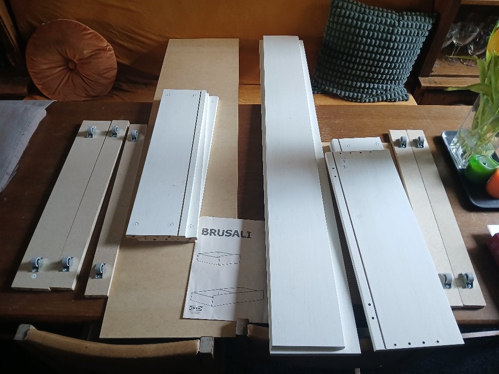 Schuiven/lades onder bed Brusali, Huis en Inrichting, Ophalen, Zo goed als nieuw