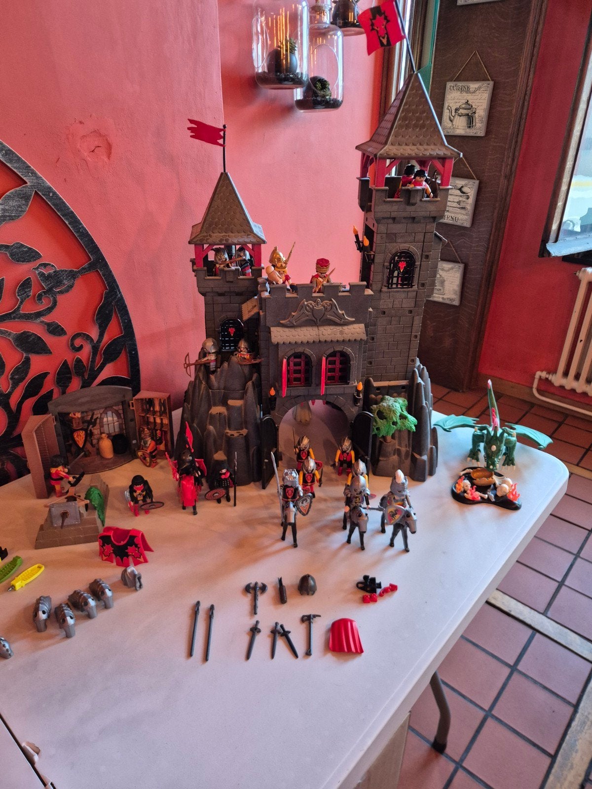 playmobil chateau forteresse du dragon rouge, Enlèvement ou Envoi, Utilisé