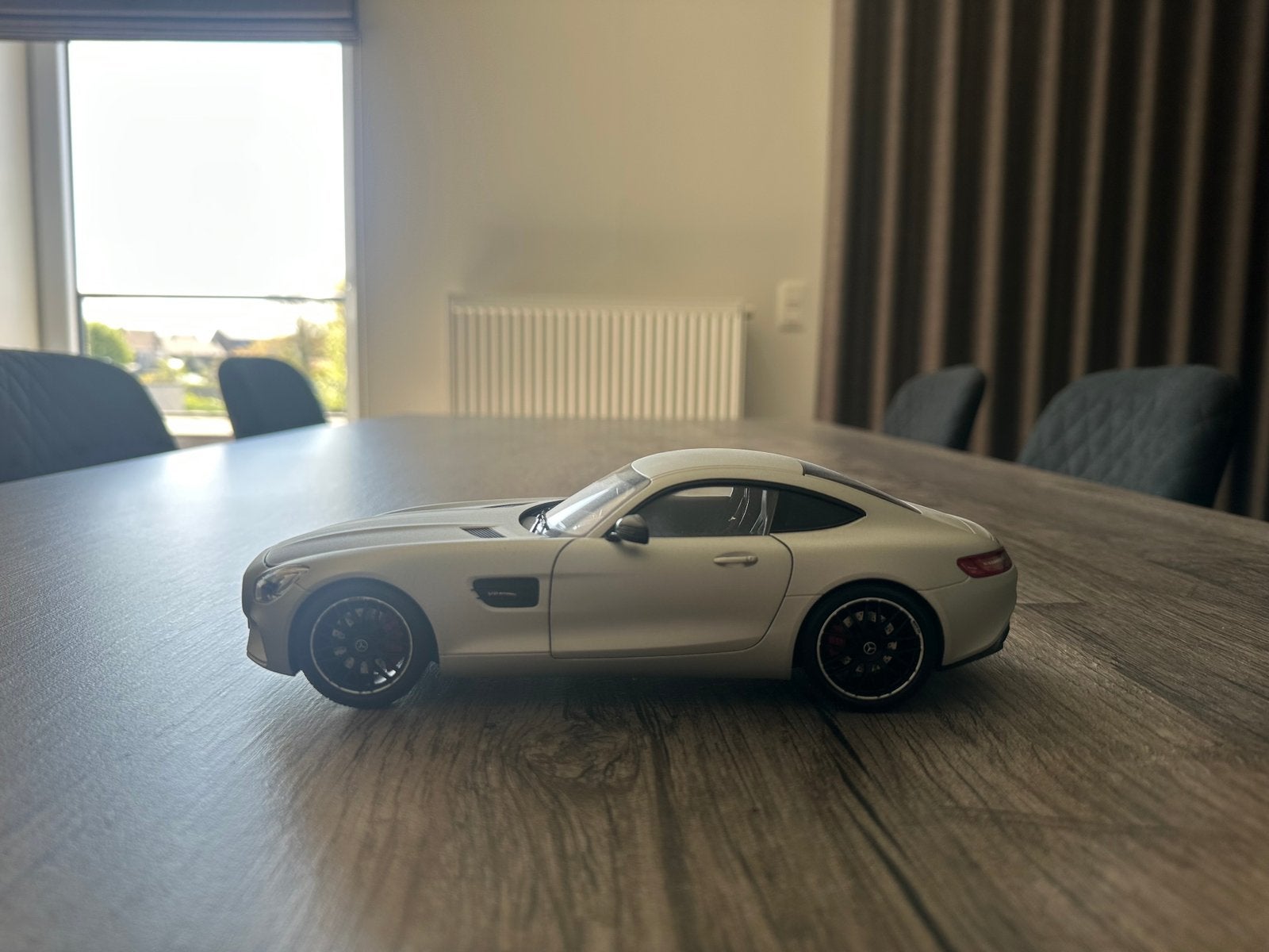 Norev AMG GT 1:18, Ophalen, Zo goed als nieuw, Auto, Norev