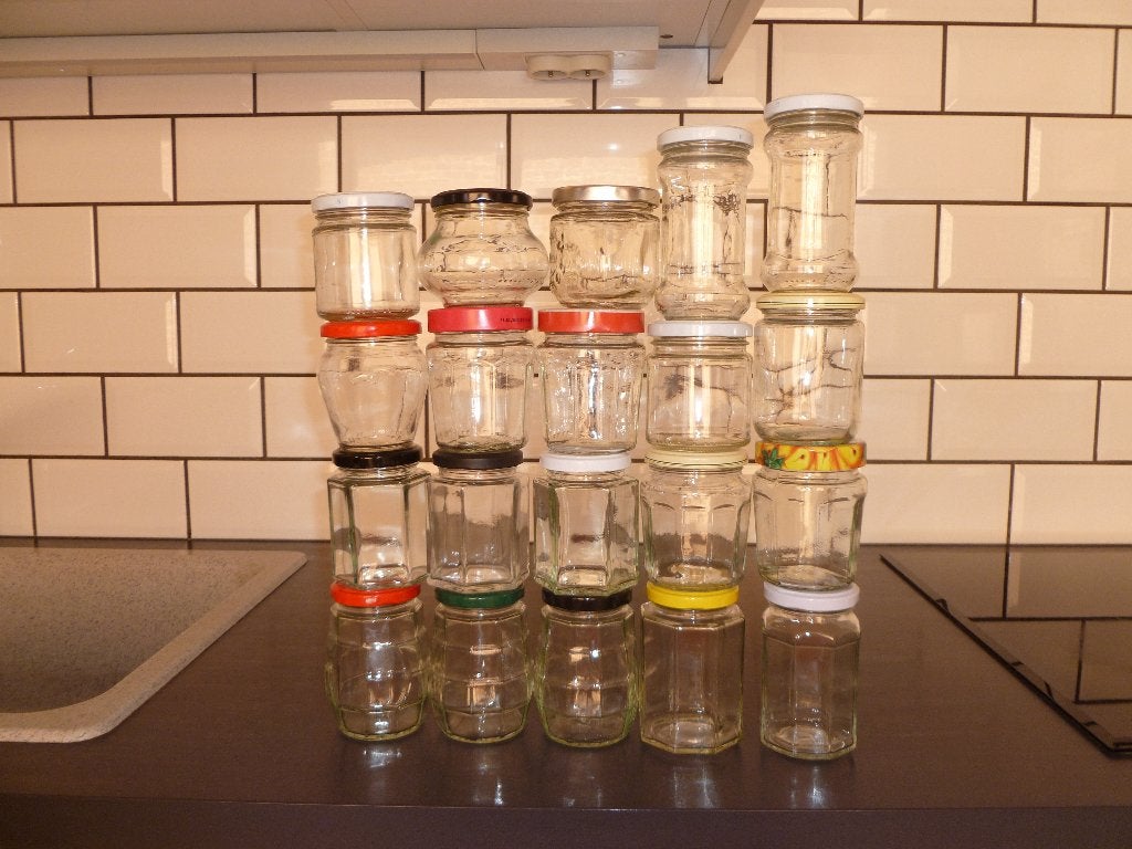 Lot de 20 jolis pots de 200,250gr aux formes originales, Maison & Meubles, Cuisine | Vaisselle, Comme neuf, Verre, Enlèvement