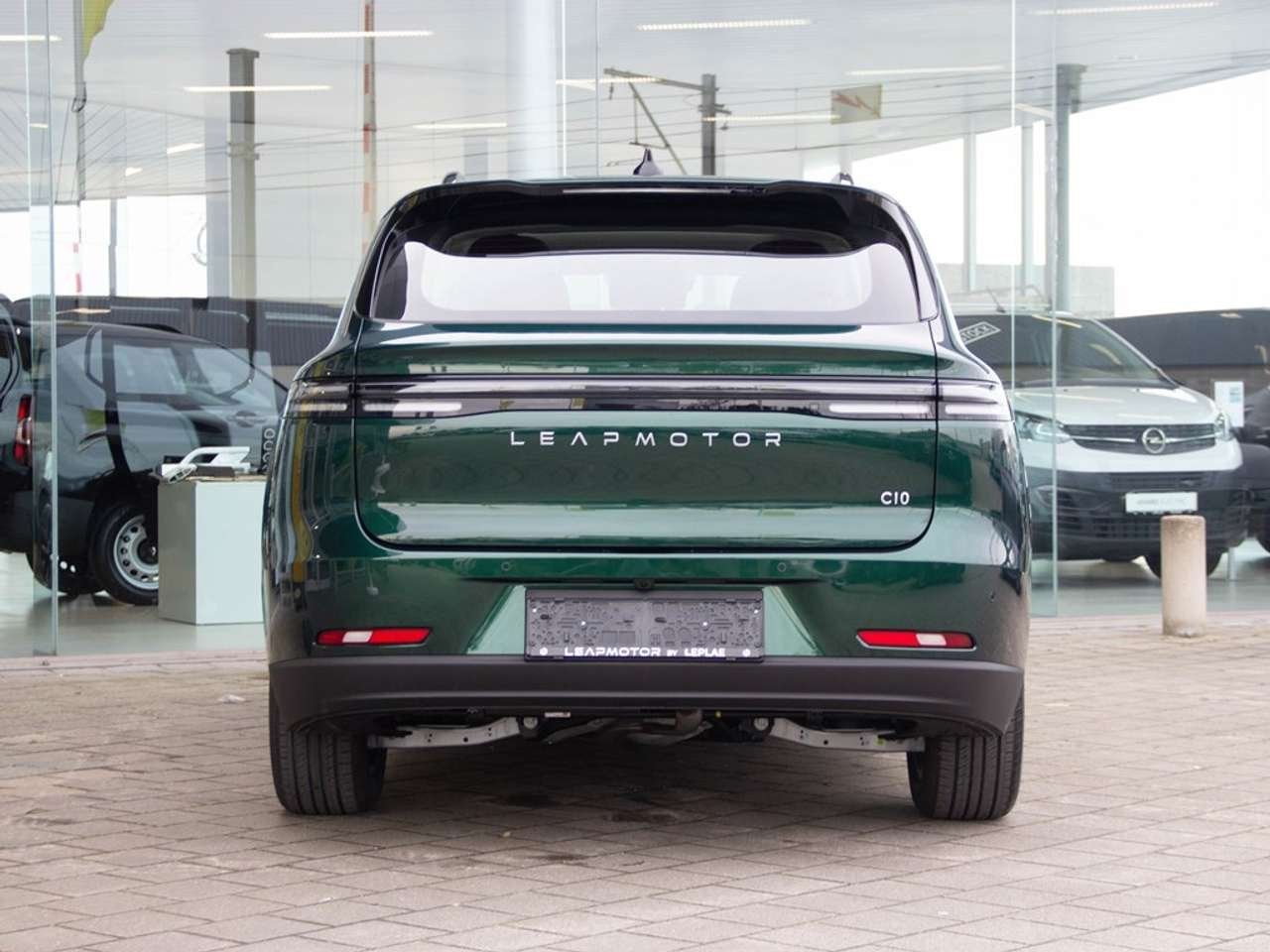 Leapmotor C10 LIFE HYBRID EV STOCK|DIRECT LEVERBAAR|, Auto's, Leapmotor, Zwart, 0 kg, Te koop, 0 kg