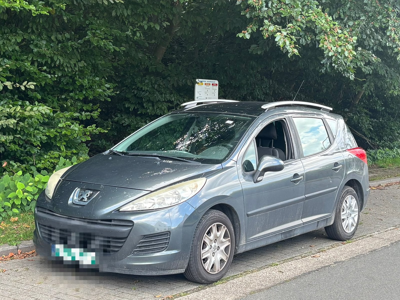 PEUGEOT 207SW 2010 1.4 ESSENCE 187 000 KM À L'EXPORT, Autos, Entreprise, Essence, Achat