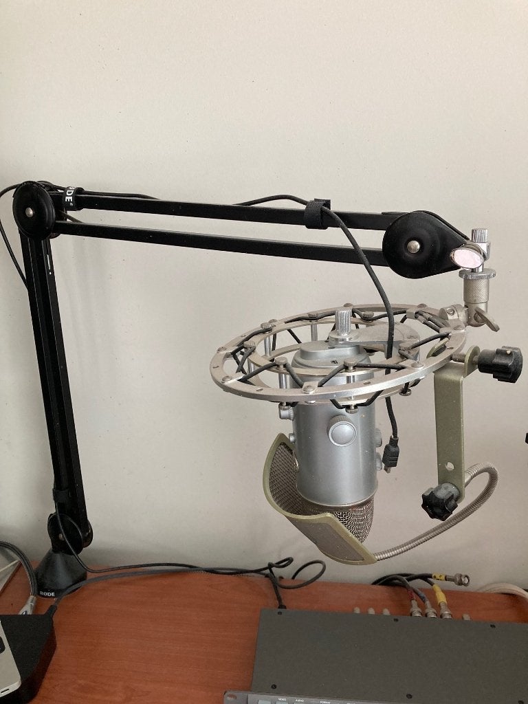 pied pour microphone rode et micro blue, Muziek en Instrumenten, Ophalen of Verzenden, Zo goed als nieuw, Studiomicrofoon