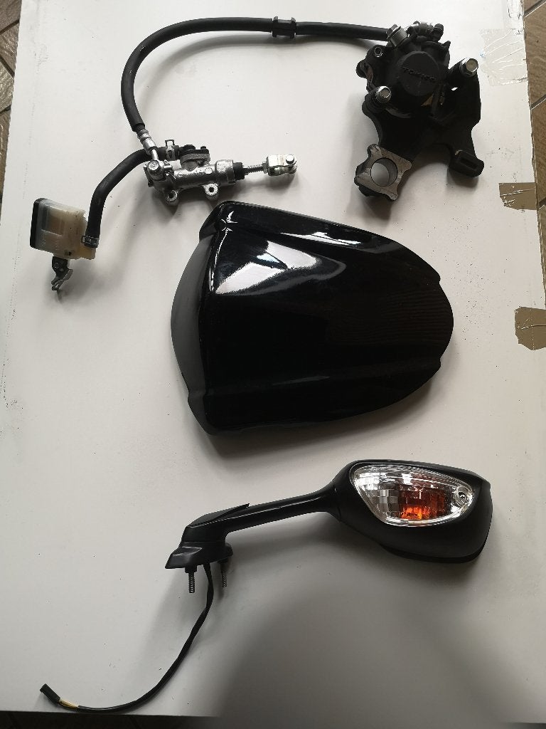 Lot de pièces pour Suzuki GSXR 1000 K8, Motos, Enlèvement, Utilisé