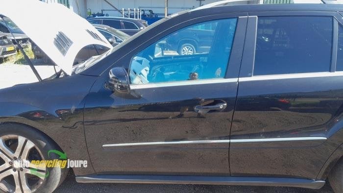 Portière 4portes avant gauche d'un Mercedes ML-Klasse (197), -, 3 mois de garantie, Utilisé, Porte