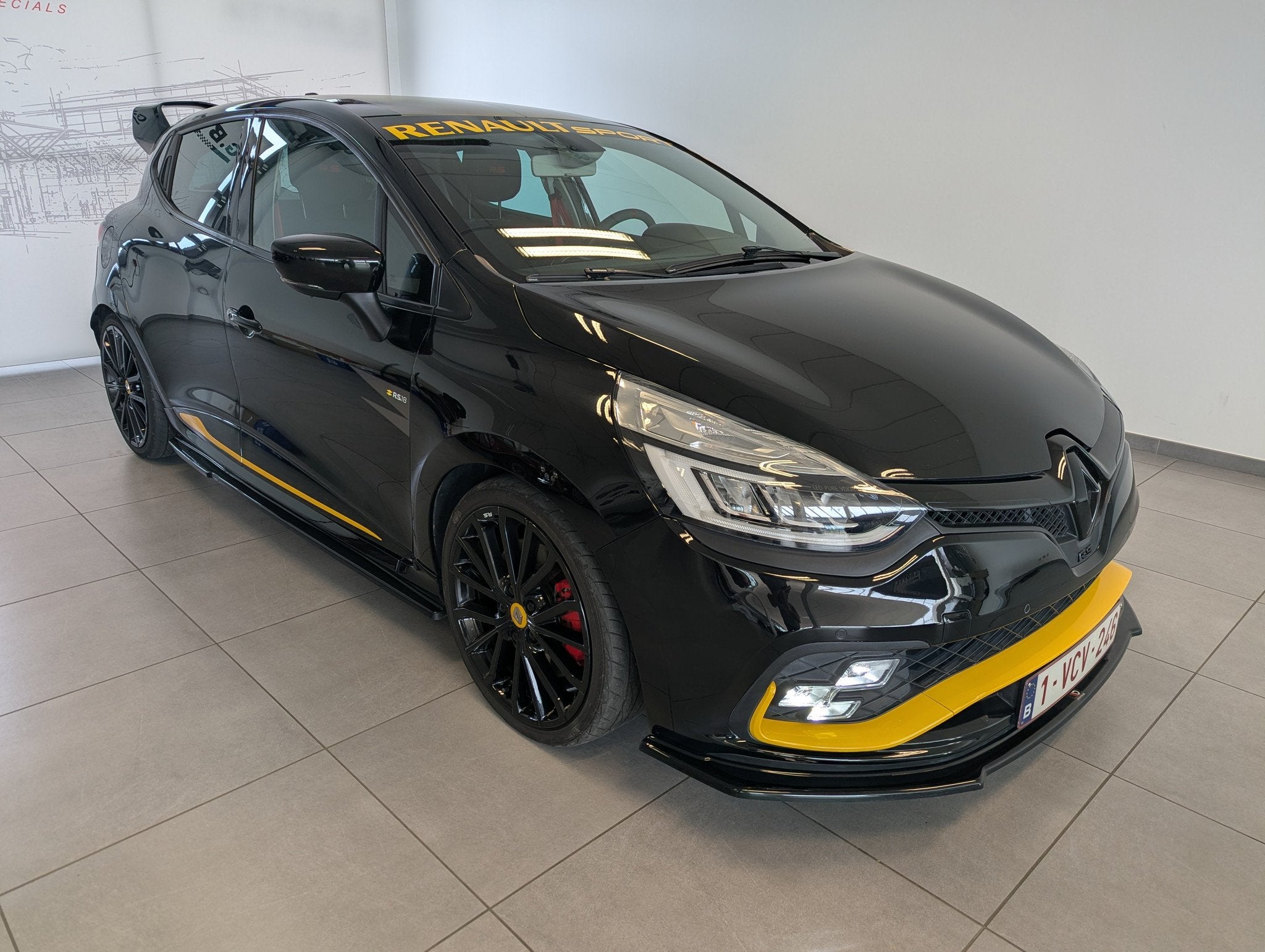 Renault Clio R.S.18 Final Edition *Acrapovic* 220EDC Nr°091, Autos, Achat, 135 g/km, Entreprise, Noir