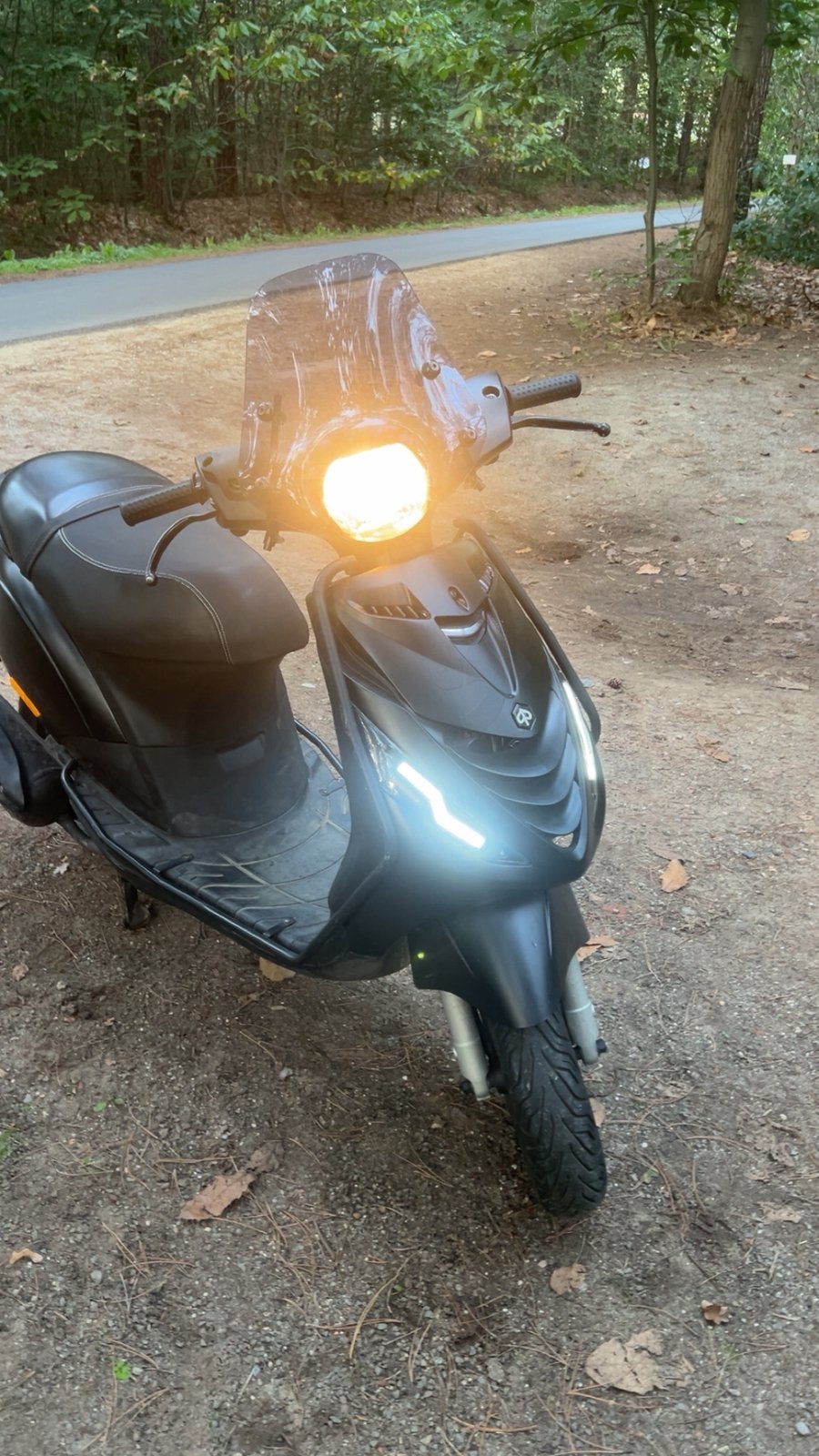 Piaggio zip 50cc 4 takt, Fietsen en Brommers, Ophalen, Zo goed als nieuw, Zip